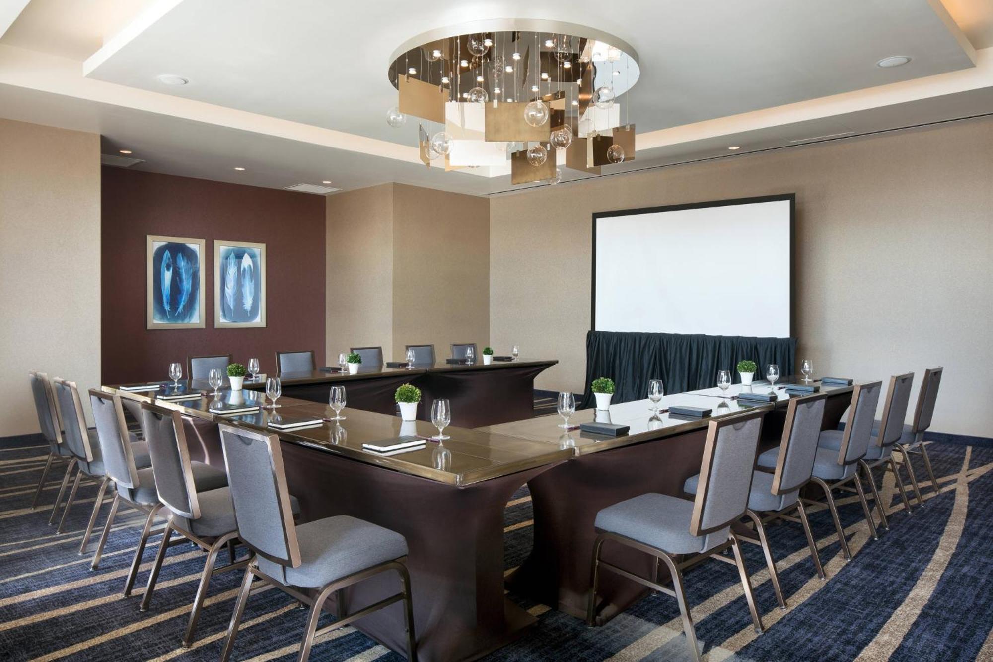 Courtyard By Marriott Phoenix Downtown Екстер'єр фото