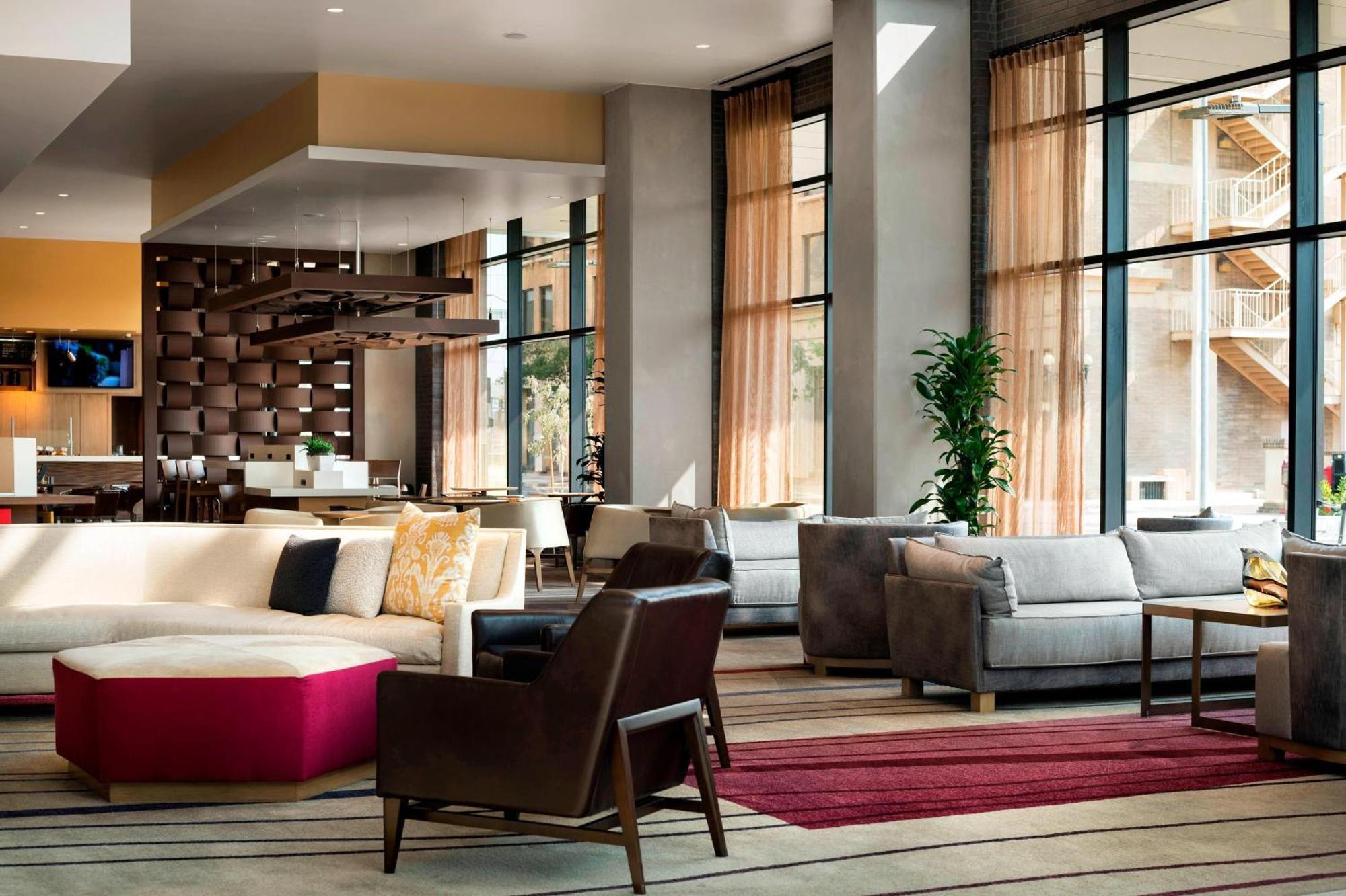 Courtyard By Marriott Phoenix Downtown Екстер'єр фото