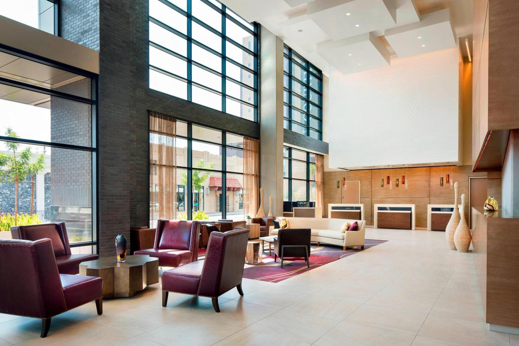 Courtyard By Marriott Phoenix Downtown Екстер'єр фото