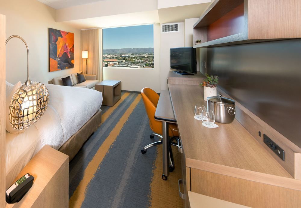 Courtyard By Marriott Phoenix Downtown Екстер'єр фото